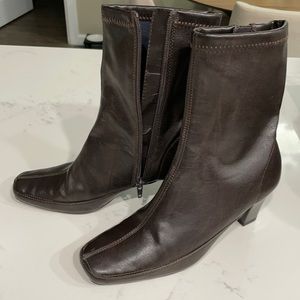Aerosoles- Brown ankle boots 6.5